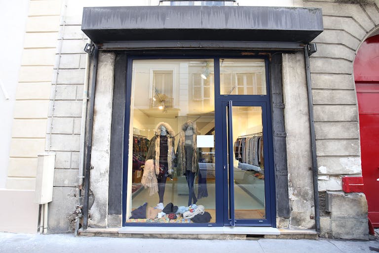 Pop-Up Store in Prime Le Marais - Image 1