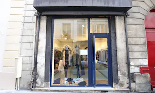 Pop-Up Store in Prime Le Marais - Image 1