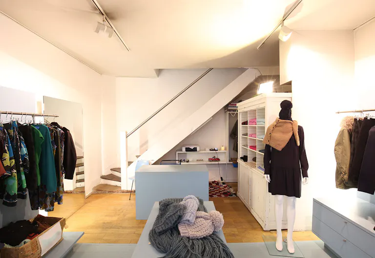 Pop-Up Store in Prime Le Marais - Image 3