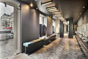 Showroom in Prime Invalides - Image 0