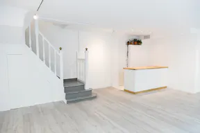 Premium Showroom in Le Marais - Image 5