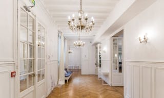 Beautiful Showroom Close to Upmarket Ternes - Image 3