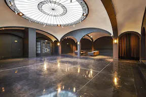 Showroom in Historic Invalides - Image 0