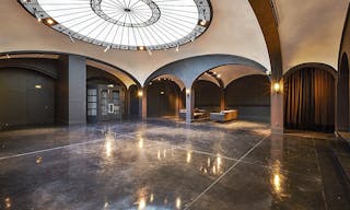 Showroom in Historic Invalides - Image 0