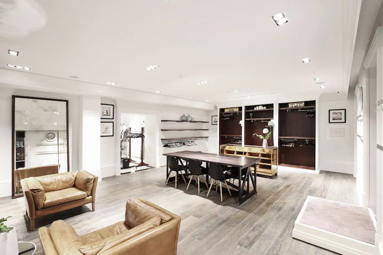 Beautiful Showroom in Madeleine - Image 1