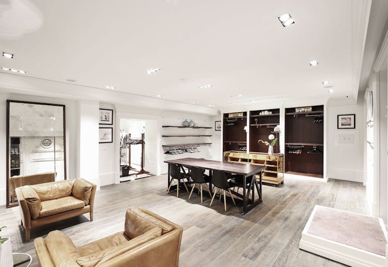 Beautiful Showroom in Madeleine - Image 1