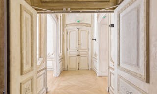 Incredible Showroom in Opera - Image 5