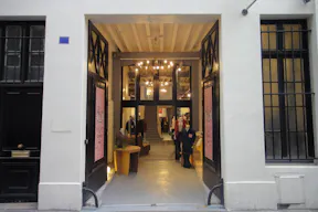Pop-Up Retail Space in Le Marais - Image 0