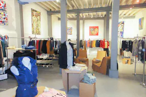 Pop-Up Retail Space in Le Marais - Image 3
