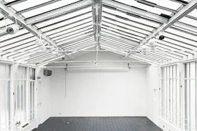 Lovely Showroom in Le Marais - Image 1