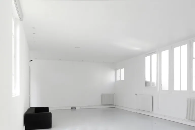 Lovely Showroom in Le Marais - Image 2