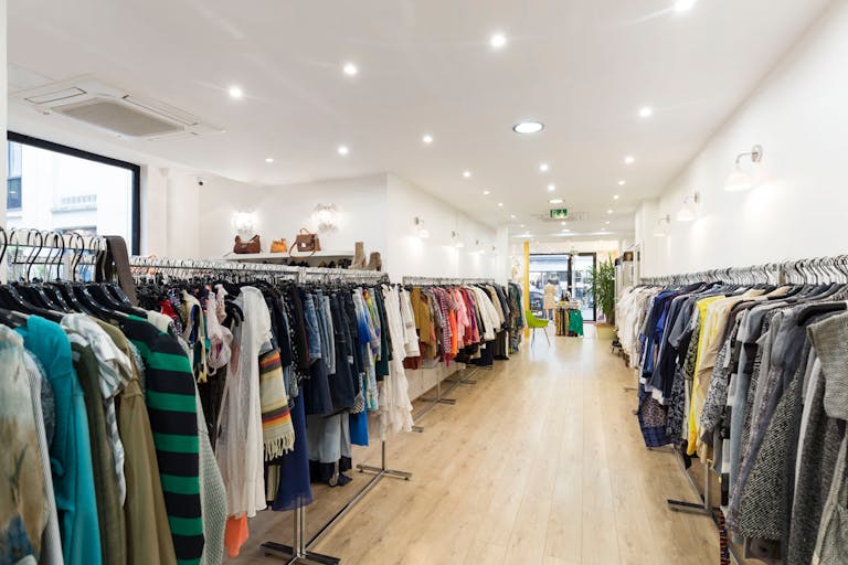 Le Marais Pop-Up Retail Space - Image 2