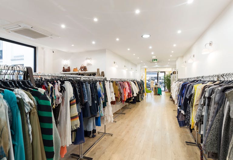 Le Marais Pop-Up Retail Space - Image 2