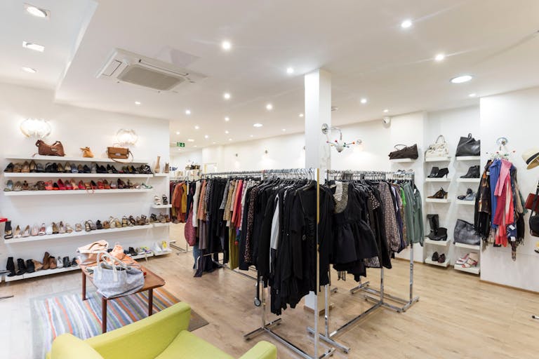 Le Marais Pop-Up Retail Space - Image 3