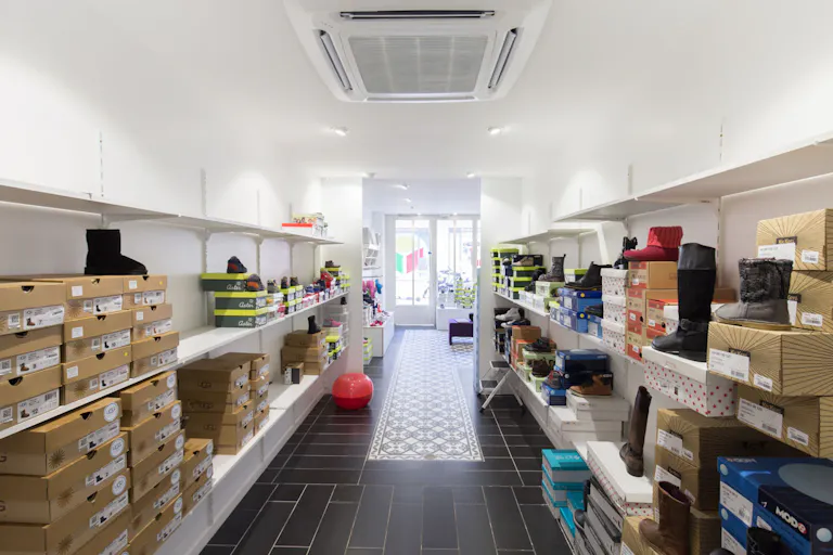 Retail Space Close to Vavin - Image 0