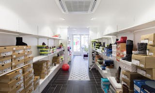 Retail Space Close to Vavin - Image 0