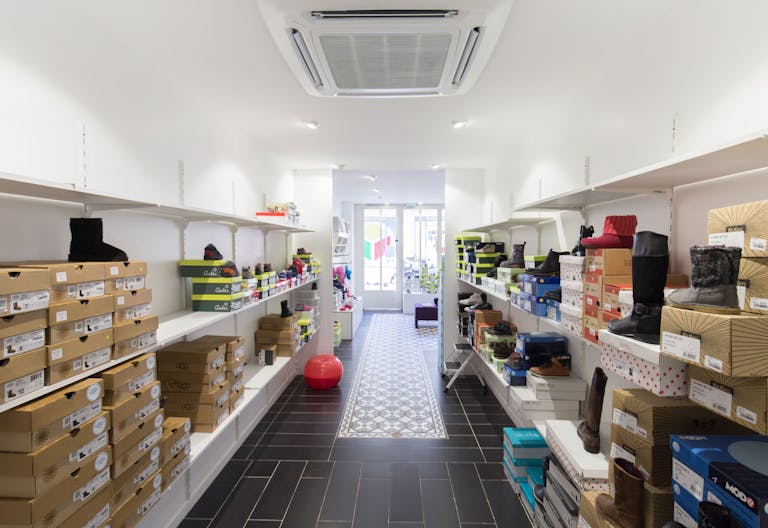 Retail Space Close to Vavin - Image 0