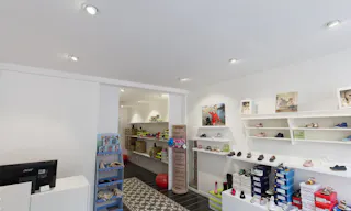 Retail Space Close to Vavin - Image 2