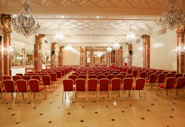 Unique Space Close Champs-Elysées - Image 1