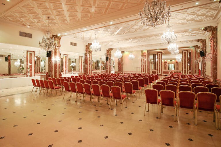 Unique Space Close Champs-Elysées - Image 2