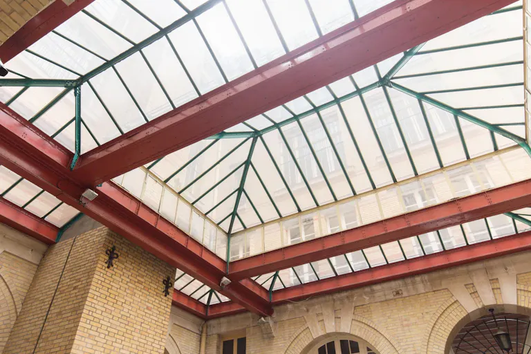 Flexible Unique Space in Le Marais - Image 3