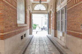 Flexible Unique Space in Le Marais - Image 4