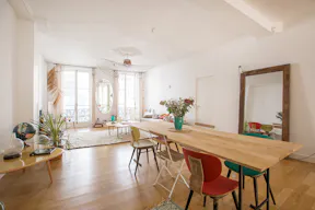 Loft Space in Dynamic Le Marais - Image 7