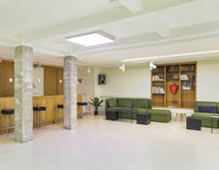 Unique Space in Faubourg-du-Roule - Image 6