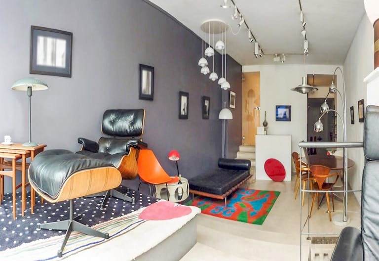 Art Gallery in Saint Germain des Prés - Image 3