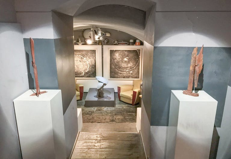 Art Gallery in Saint Germain des Prés - Image 4