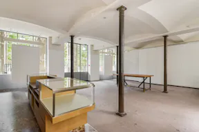 Elegant Space in Smart Palais-Royal - Image 10