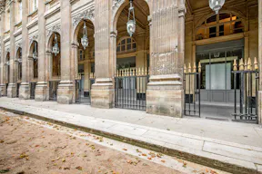 Elegant Space in Smart Palais-Royal - Image 13