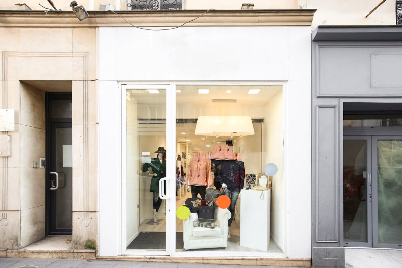 Premium Sentier Pop-Up Store - Image 2