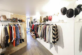 Cozy Le Marais Pop-Up Boutique - Image 0