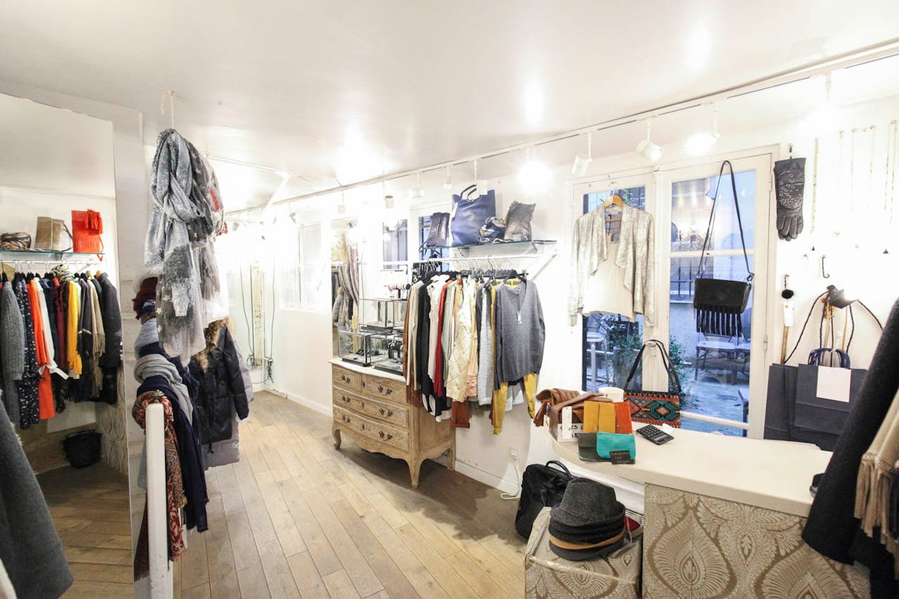 Cozy Le Marais Pop-Up Boutique - Image 1