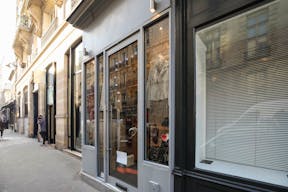 Cozy Le Marais Pop-Up Boutique - Image 2