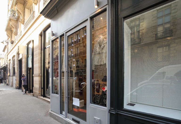 Cozy Le Marais Pop-Up Boutique - Image 2