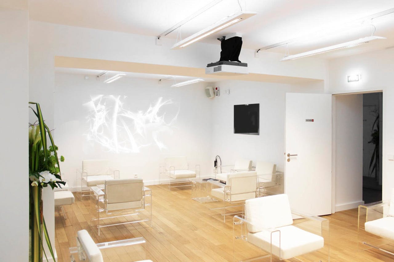 Prime Showroom in Palais-Royal - Image 2