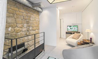 Pop-Up Store in Montmartre - Image 1