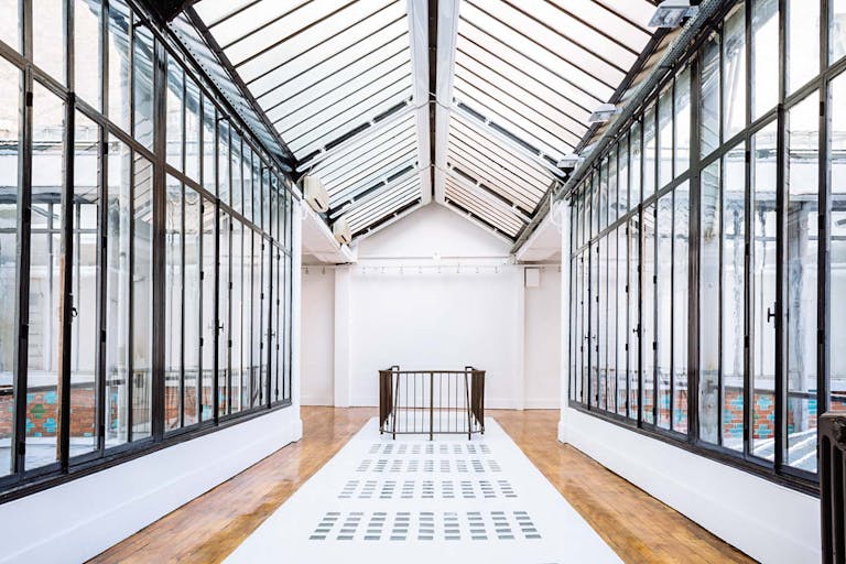 Amazing Palais Royal Showroom - Image 0