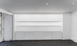 Stylish Le Marais Boutique - Image 2