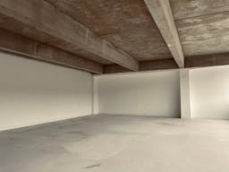 Studio Industriel tr�s Spacieux - Image 6