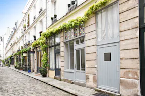 Pop-Up Store in Bastille - Image 0