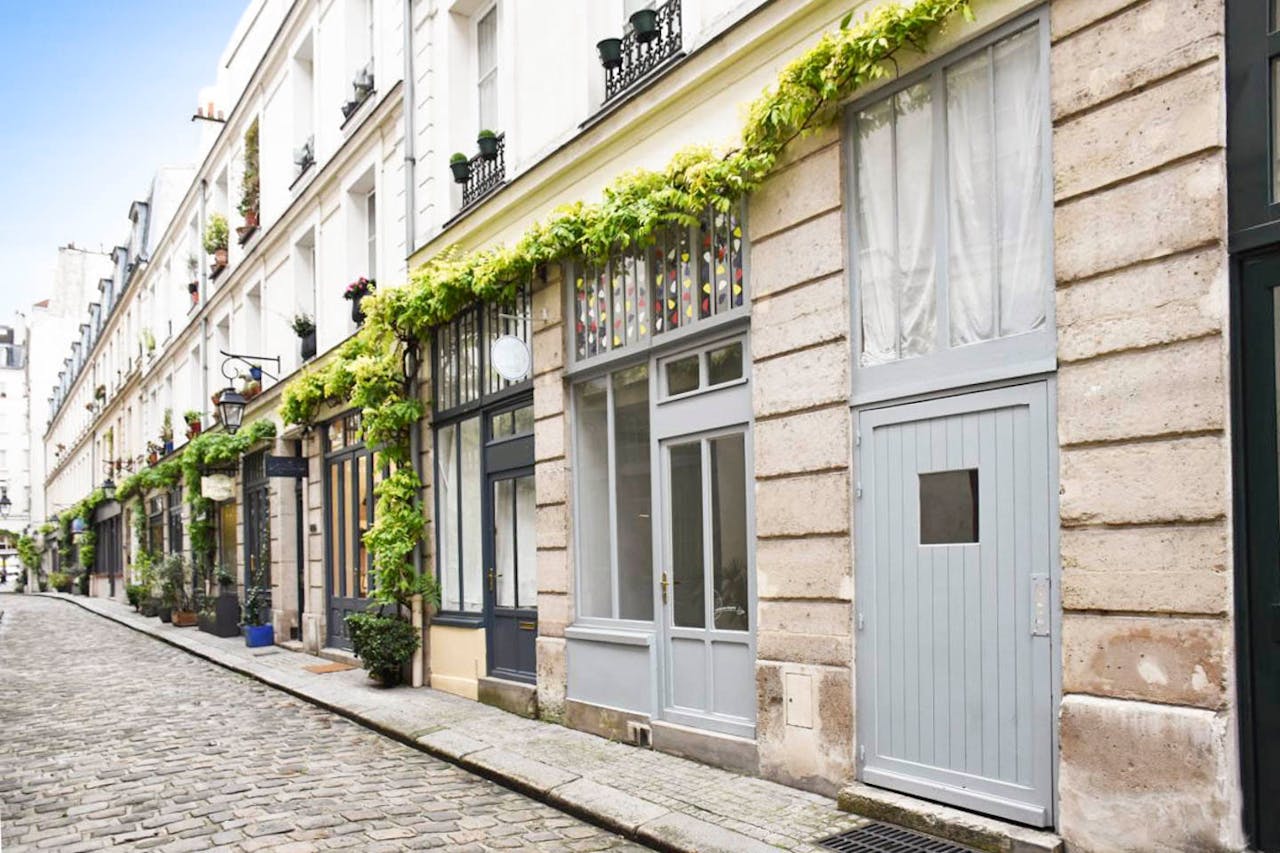 Pop-Up Store in Bastille - Image 0