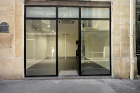 Minimal Shop in Réaumur Sébastopol - Image 2