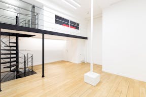 Modern Showroom in Le Marais - Image 1