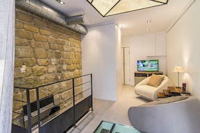 Cozy Boutique Shop in Montmartre - Image 1