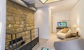 Cozy Boutique Shop in Montmartre - Image 1