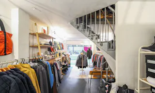 Pop-Up Boutique in Haut Marais - Image 1