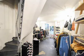 Pop-Up Boutique in Haut Marais - Image 2